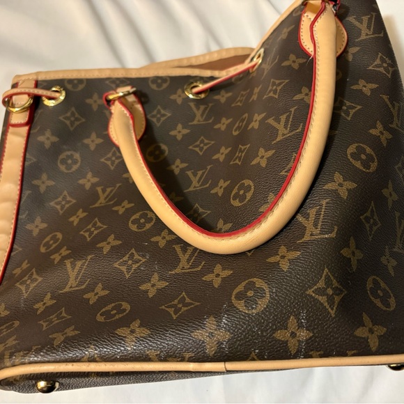 Stylish Drawstring Bucket Bag - Picture 10 of 16